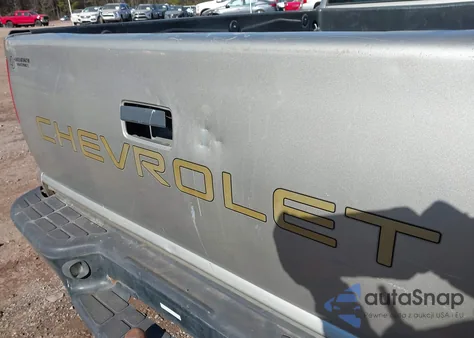 1999 Chevrolet S-10 z USA, uszkodzony, nr VIN 1GCCS1440X8148333